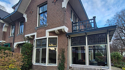 LandVac Tempered Vacuum Glazing with Sun protection for window restoration in the Netherlands